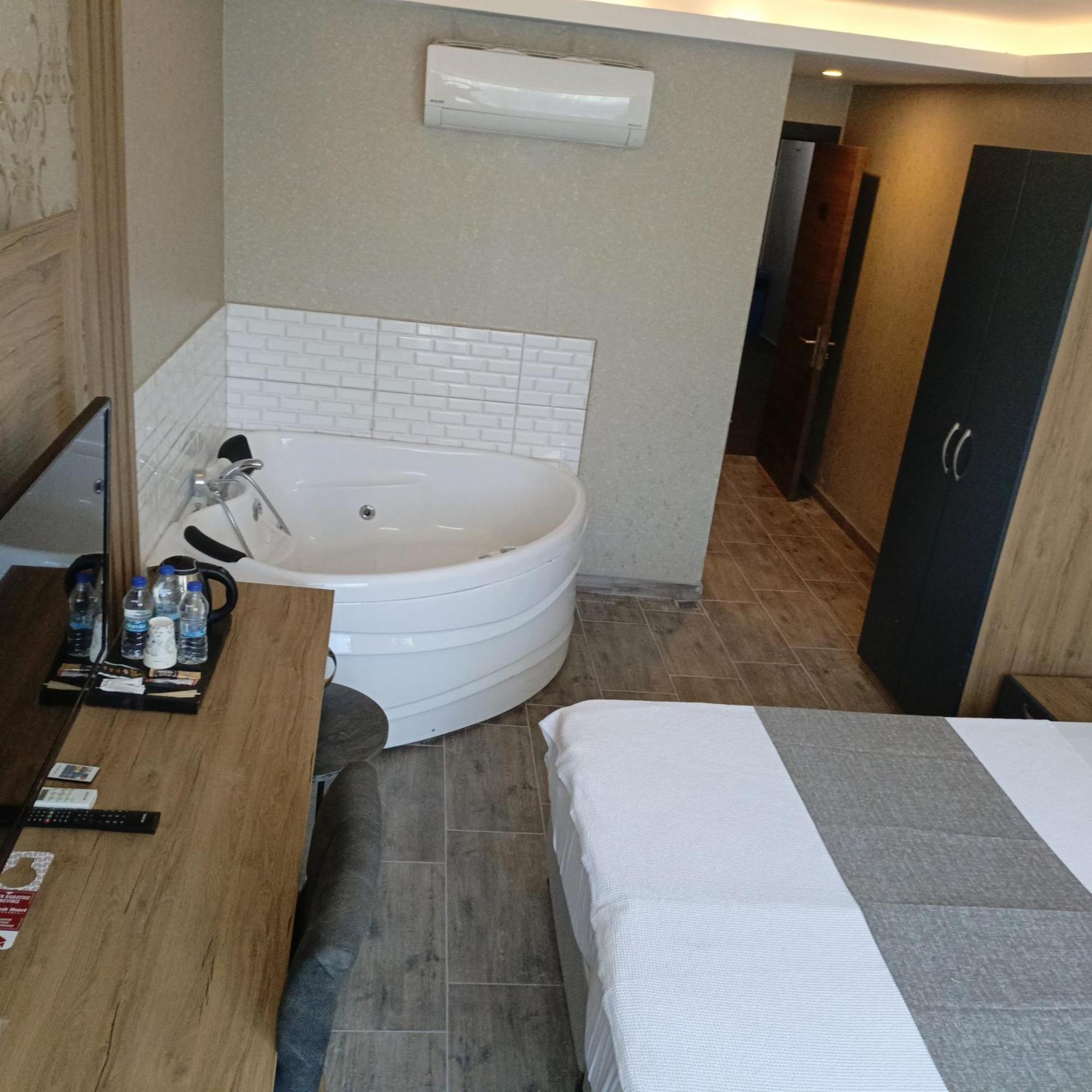 Rush Hotel Istanbul Exterior photo